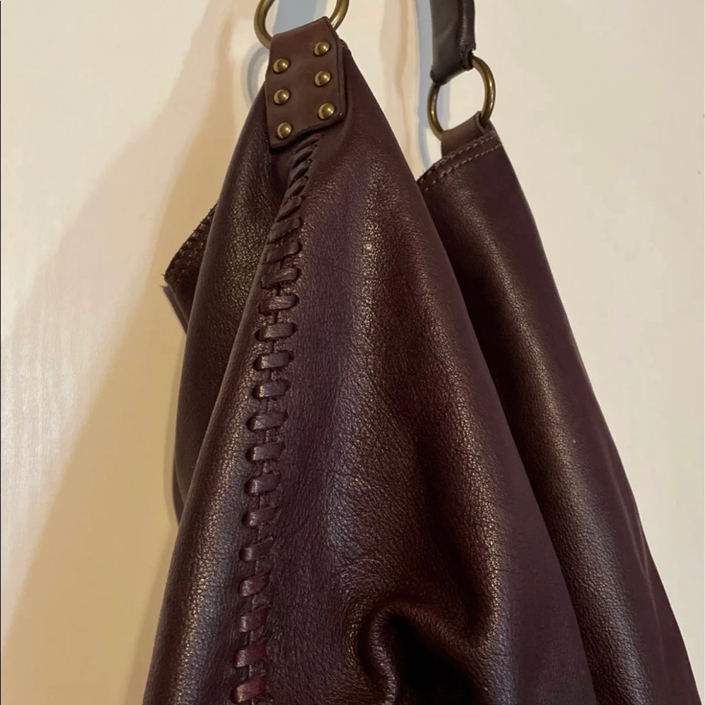 ❌❌SOLD SOLD❌❌Lucky brand Lrg whipstitch hobo bag - Picture 3 of 11